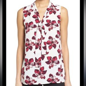 💗HALOGEN Tie Neck Floral Sleeveless Blouse